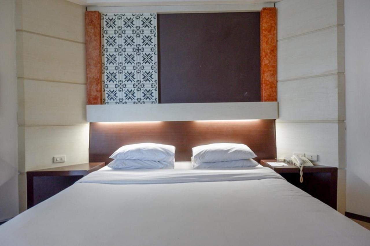 Hotel New Puri Garden Bandara Semarang Extérieur photo
