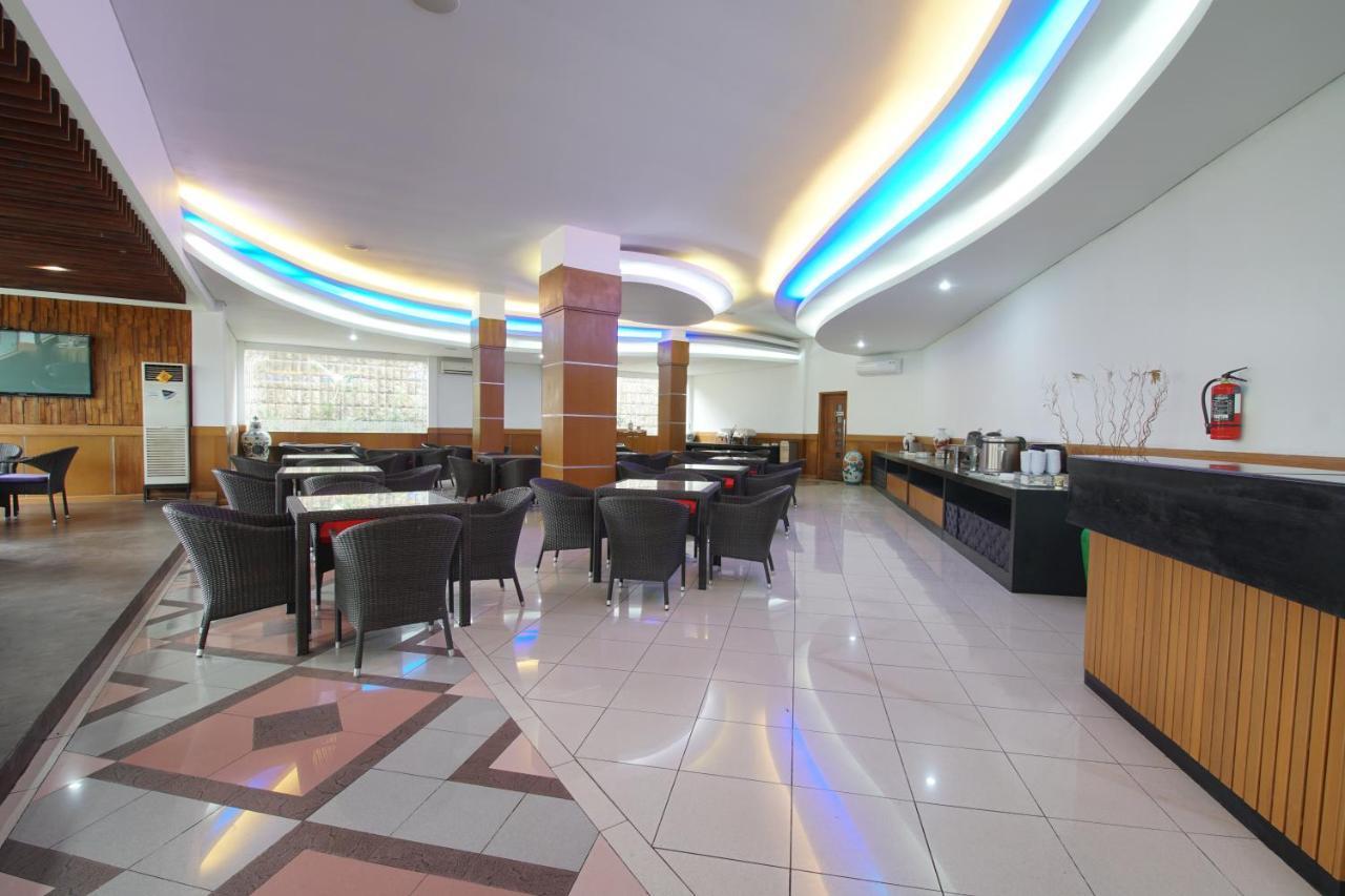 Hotel New Puri Garden Bandara Semarang Extérieur photo