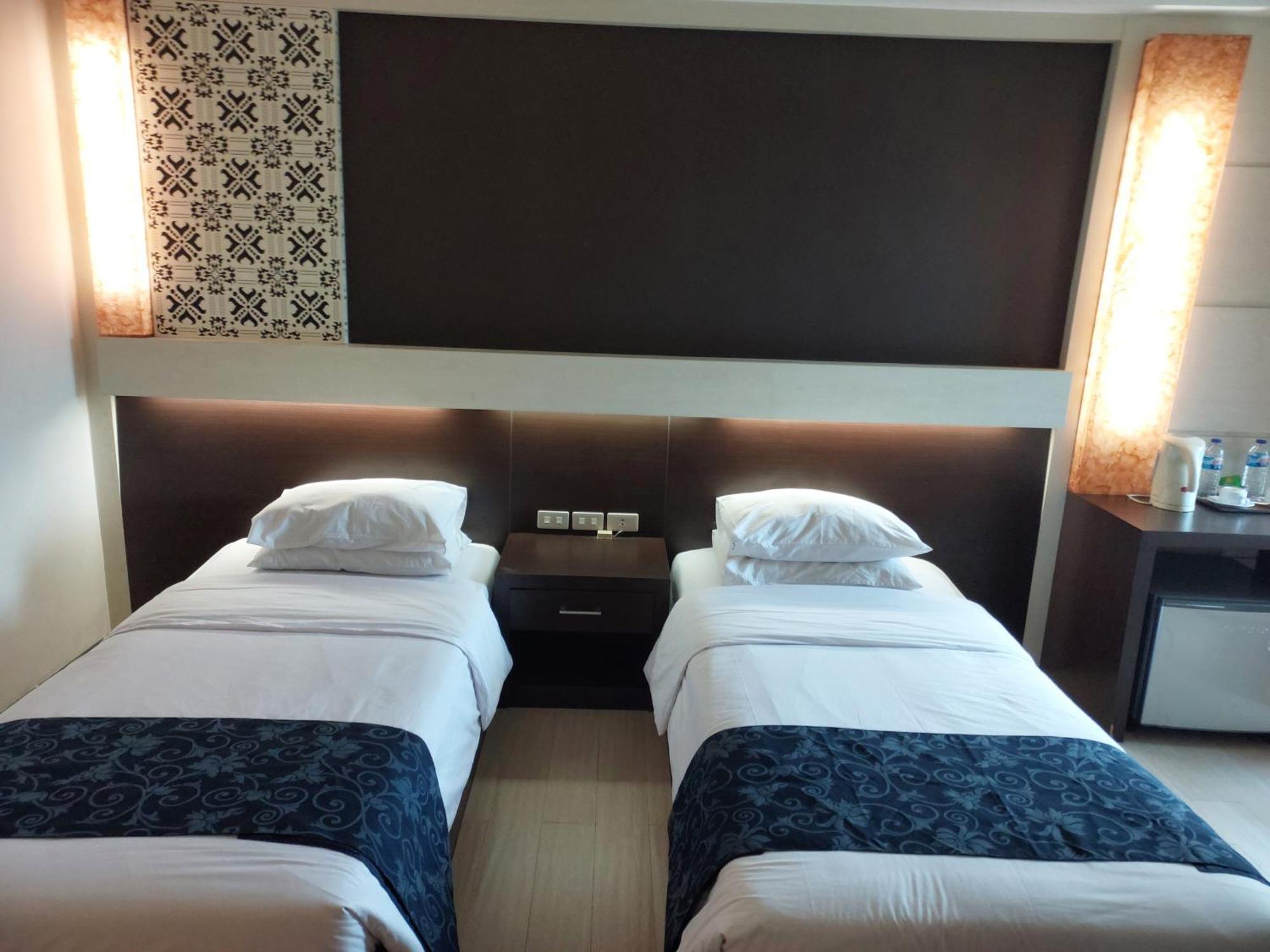 Hotel New Puri Garden Bandara Semarang Extérieur photo